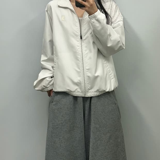 나이키 테니스로고 화이트 바람막이 자켓 