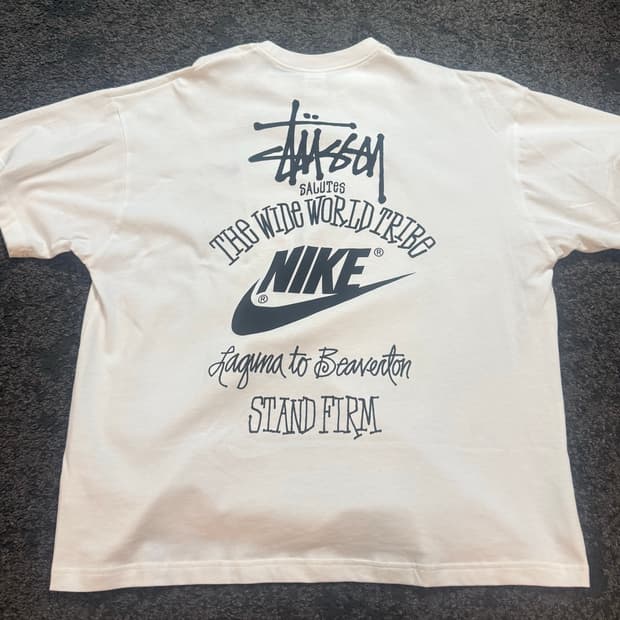 (XL) 나이키 x 스투시 티셔츠 화이트 (DV1774-100)