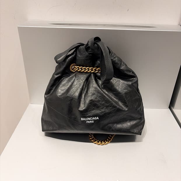 (정품/새상품) BALENCIAGA 발렌시아가 크러쉬 스몰 토트백 블랙