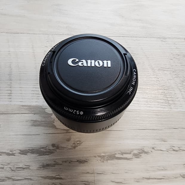 CANON 캐논 EF 50mm f1.8 II 렌즈 팜. 점팔 쩜팔 렌즈