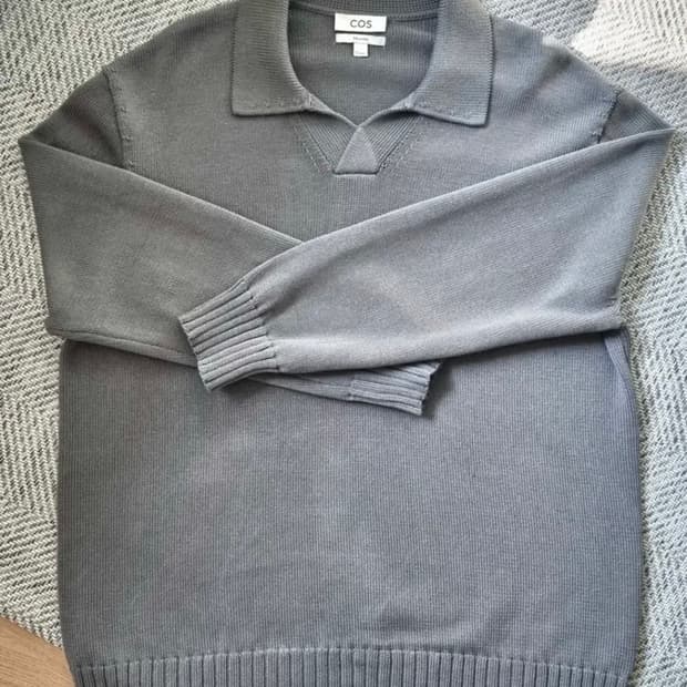 코스 COS 니티드 폴로 스웨터