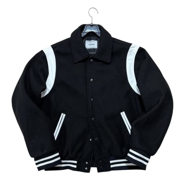 비바스튜디오 바시티 자켓