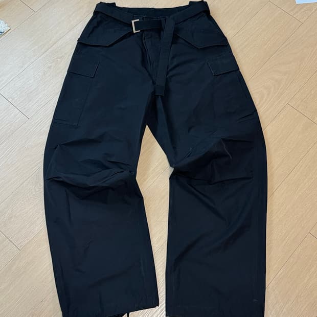 [4] 사카이 벨티드 카고 팬츠 블랙