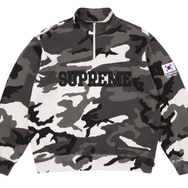 슈프림 샵 플래그 하프 집 풀오버 스노우 카모 서울