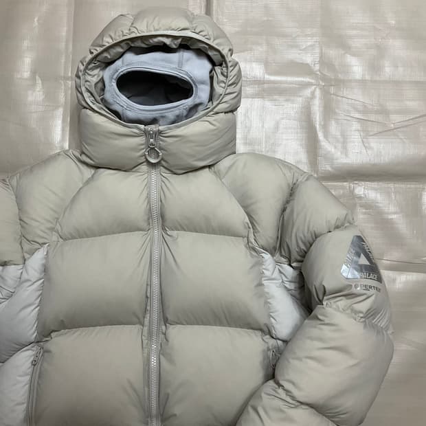 23FW 팔라스 퍼텍스 매트 바라클라바 푸퍼 L