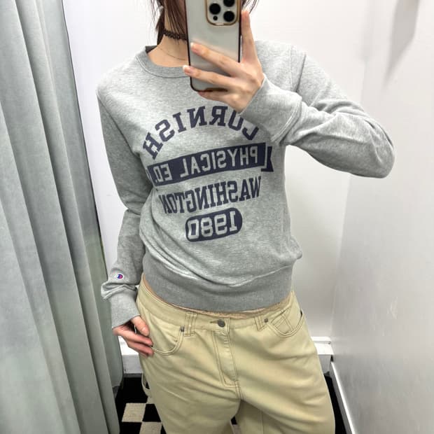 챔피온 그레이 스웻셔츠