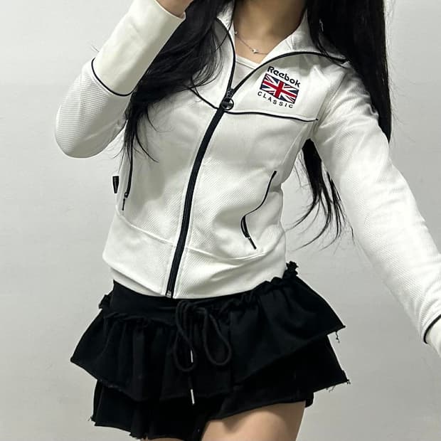 Reebok 리복 y2k 잉글랜드 화이트 여리핏 트랙탑 희귀져지(90)