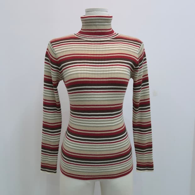 울혼방 터틀넥 스트라이프 슬림핏 골지 니트