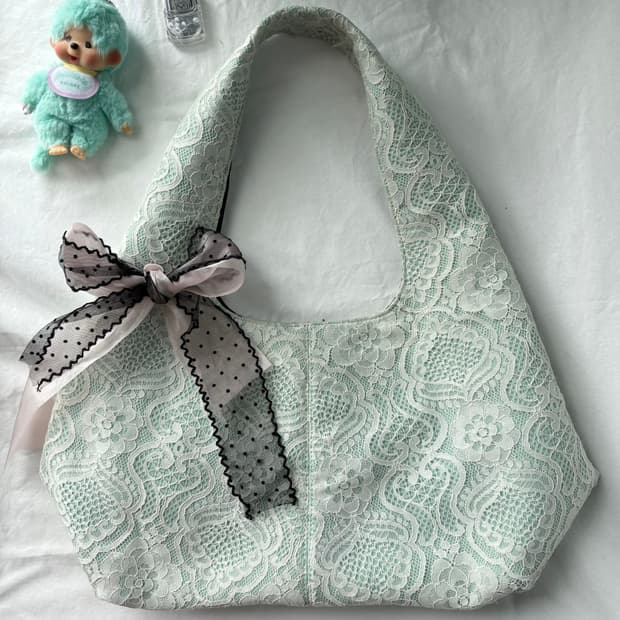Anna Sui mint lace shoulder bag