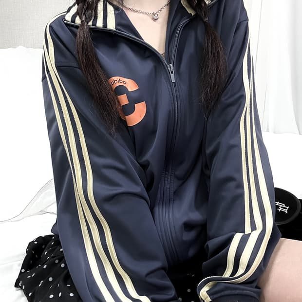 아디다스 빅로고 네이비 베이지삼선 져지