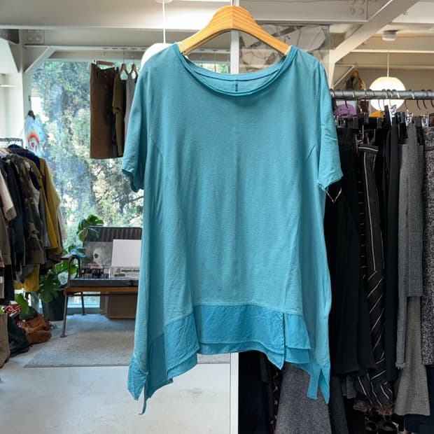 센소유니코 cube-cube 레이어드 티셔츠