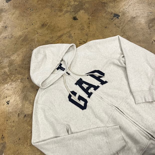 갭 화이트 로고 후드집업