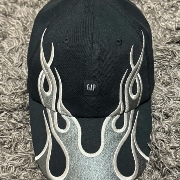 이지 갭 플레임 캡 Yeezy Gap Flame Cap