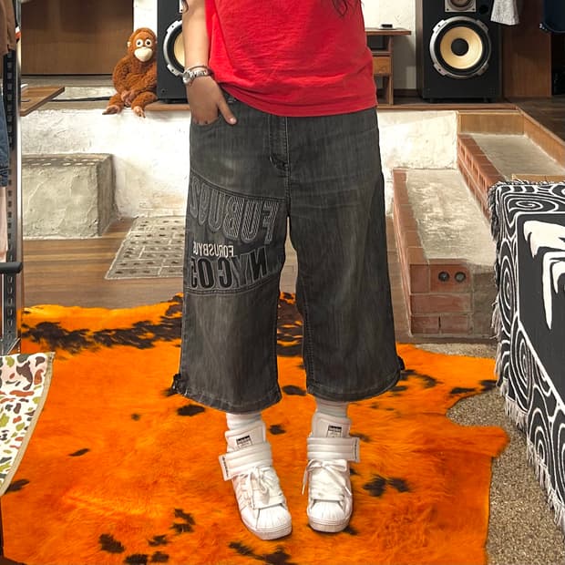 FUBU 자수포인트 그레이 버뮤다 팬츠