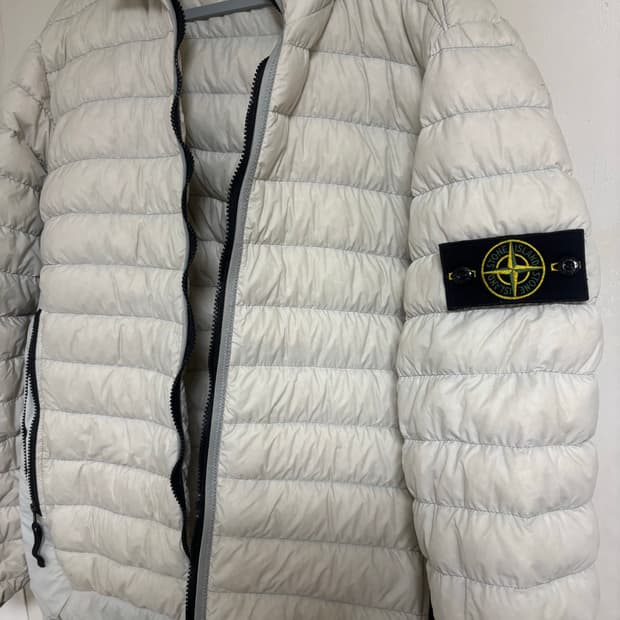 스톤아일랜드 화이트 경량패딩 xl