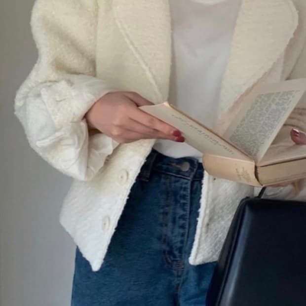 위어Ouir 노카라 트위드자켓 아이보리