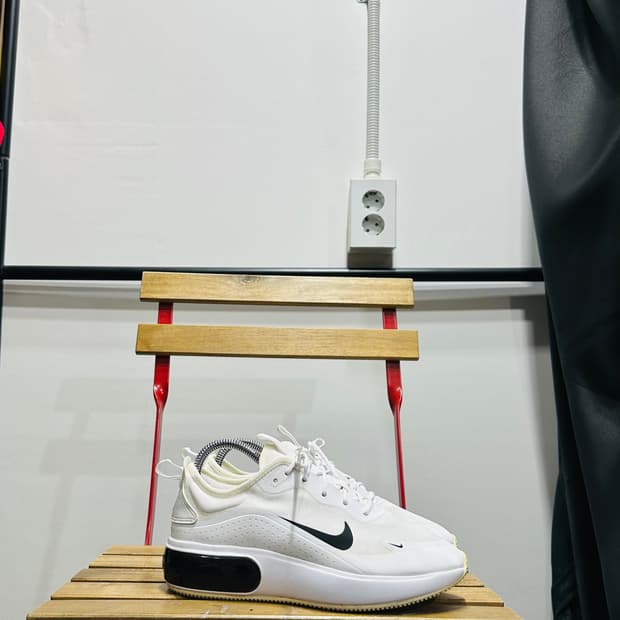 250) 나이키 운동화 남녀공용 신발 에어맥스 디아 블랙 화이트