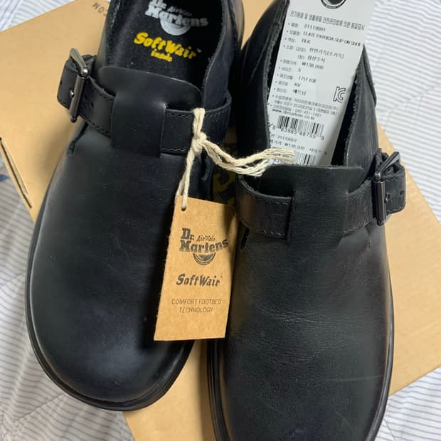 닥터마틴 패트리샤 블랙 uk5 240 (새상품 컨디션)