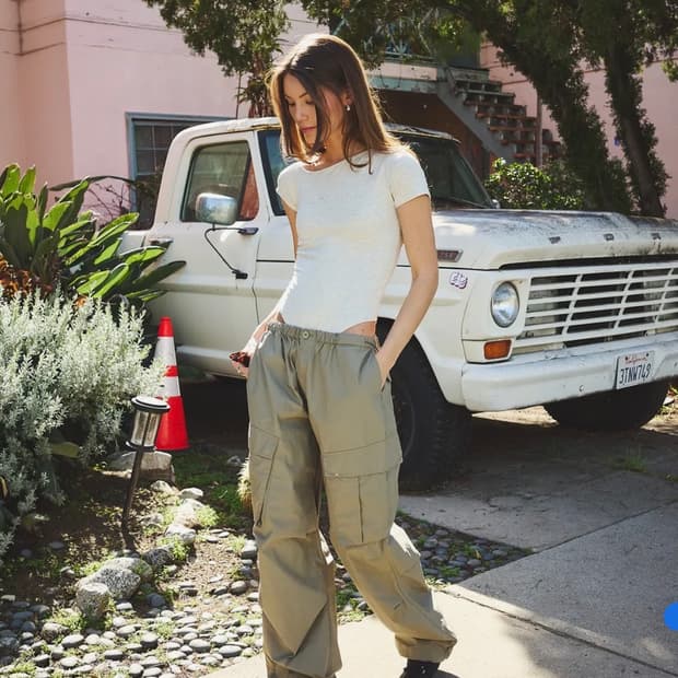 에즈이프캘리 PARACHUTE CARGO PANTS KHAKI