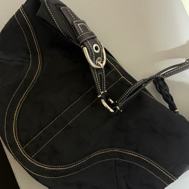 Coach shoulder bag