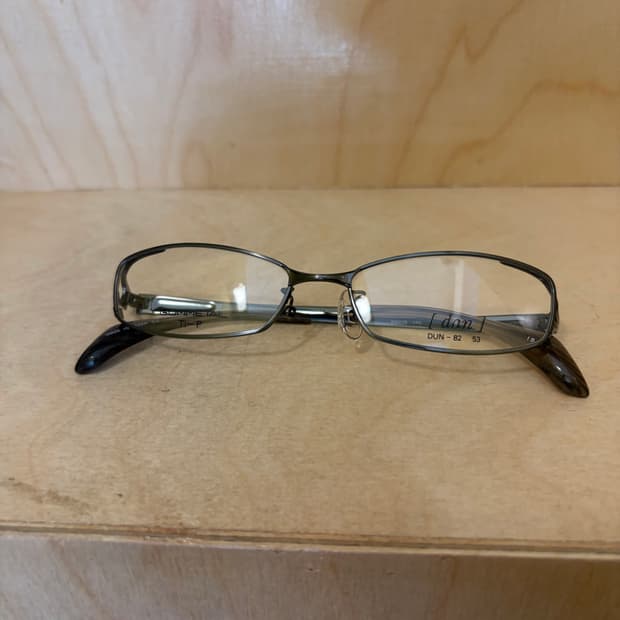 던 (DUN) 블랙 건메탈 안경