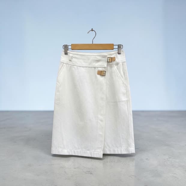34/ 샤넬 00AW 화이트 코튼 스커트