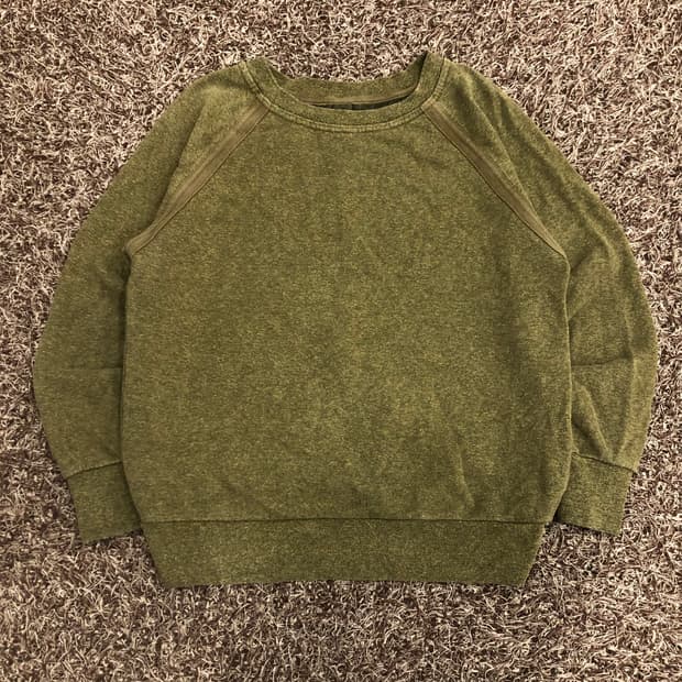 프라나 스웻셔츠