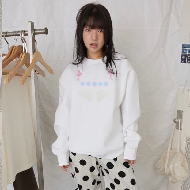 영마일웨어 unreal angel sweatshirt