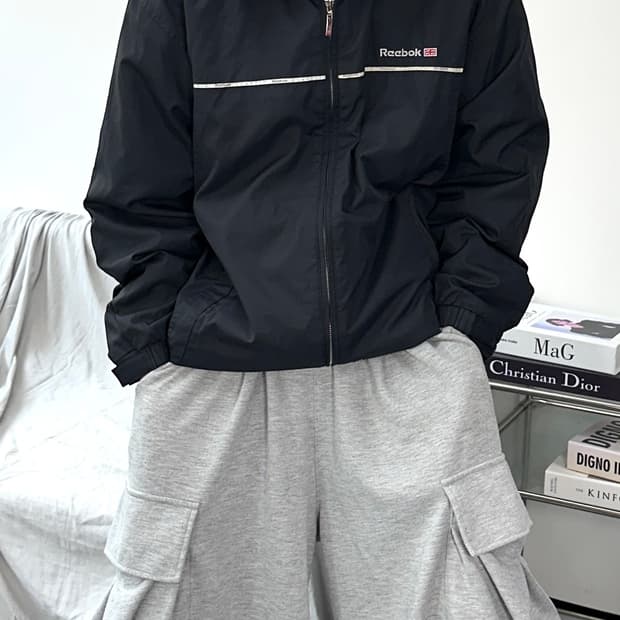 리복 올드스쿨 스몰로고 블랙 바람막이 L