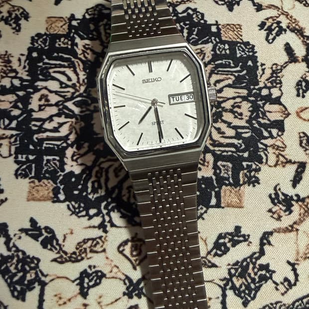 SEIKO 빈티지 쿼츠 시계