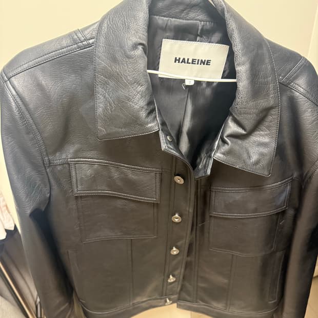 알렌느 레더트러커 자켓 2사이즈 판매합니다