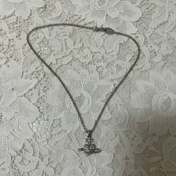 🤍비비안웨스트우드 실버 디아망떼 목걸이🤍