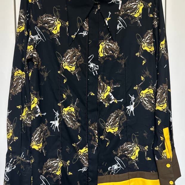 언발셔츠블라우스