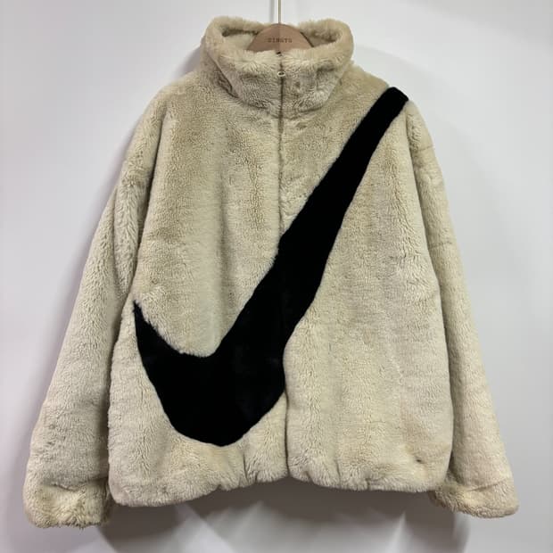 [L] 나이키 우먼스 포우 퍼 자켓 파슬
