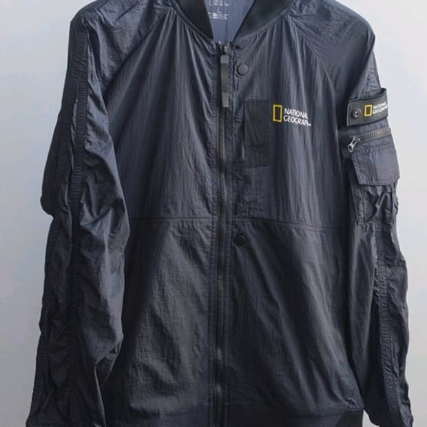 내셔널지오그래픽 봄버 자켓