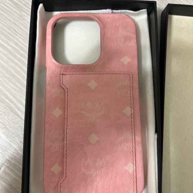 MCM 아이폰 14 프로 핸드폰 케이스