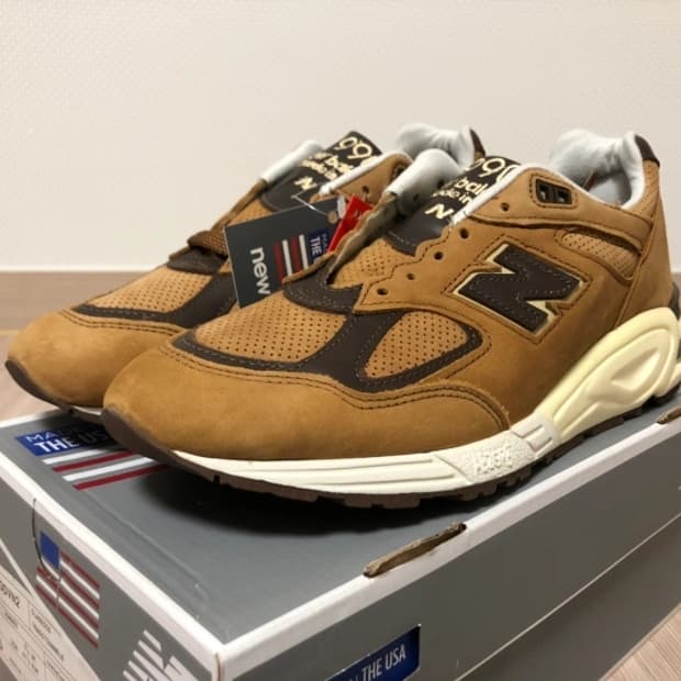 뉴발란스 990v2 된장