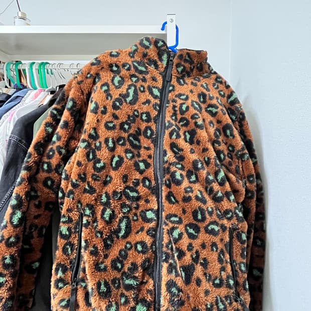 칼하트 후리스 잽슨