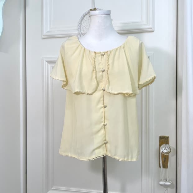 yellow wing point summer blouse(size-F)