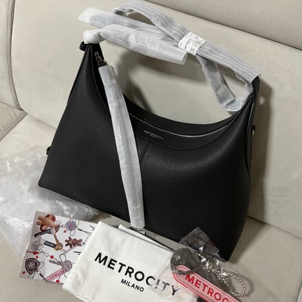 새상품) 메트로시티 숄더백 , 가방/ 정가:47.9만