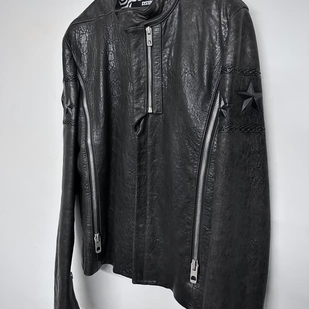 시스템 옴므 스타 엠보싱 풀 지퍼 램스킨 자켓