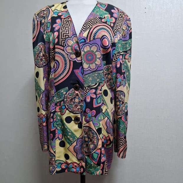 ELISA  화려한 보헤미안 레트로 쟈켓 77크기
이탈리아 겉감 실크같은