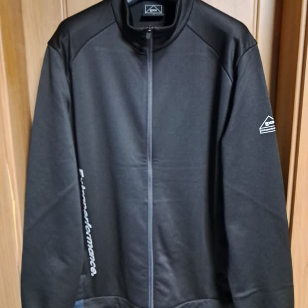 EXR 트랙 자켓 105