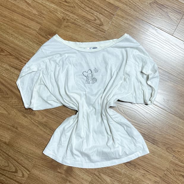 빈티지 아디다스 화이트 큐빅 반팔 티셔츠 히메갸루 스포츠 고딕 뉴진스