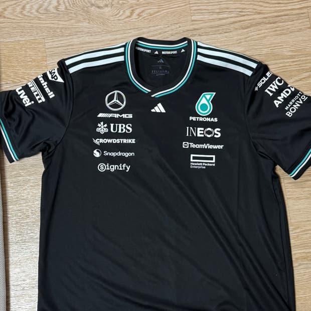 아디다스 F1 메르세데스 AMG 2025 팀 키트 반팔 (XL)