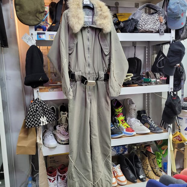 조르지오 아르마니 퍼 카라 점프 수트 패딩