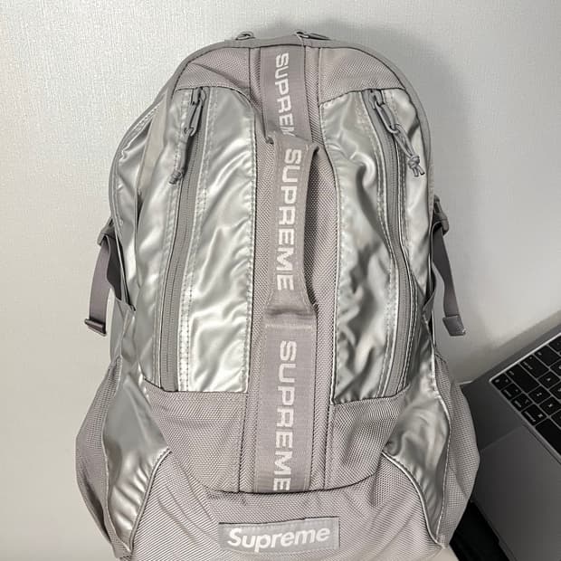 슈프림 백팩 실버
