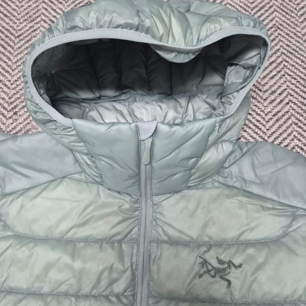 아크테릭스 세륨후디 M 스톤그린 새상품