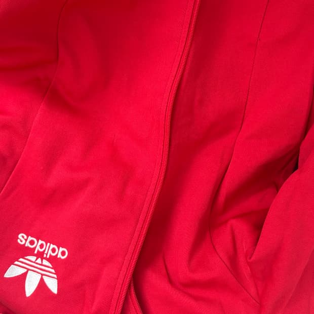 아디다스 빨간색 져지