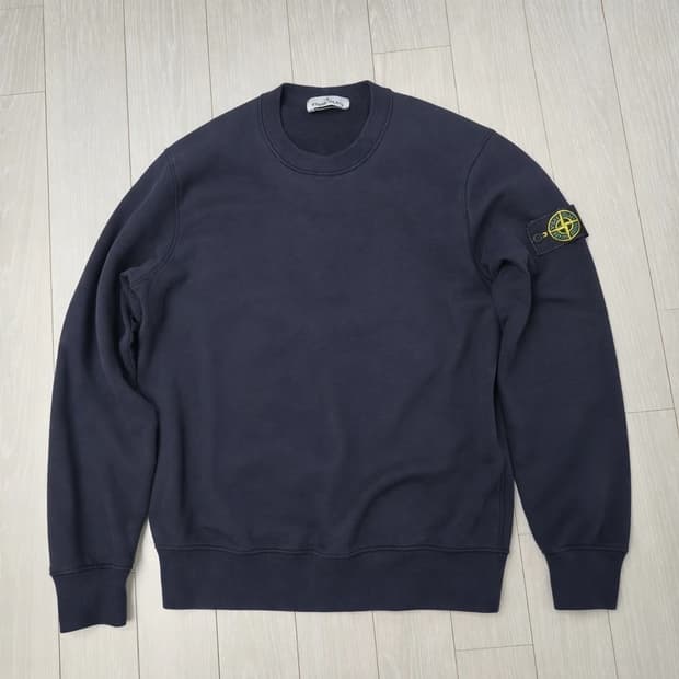 스톤아일랜드 맨투맨 블랙 M